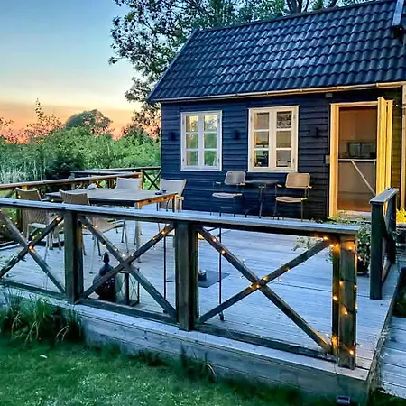 By Apple Orchard On Jungshoved Præstø